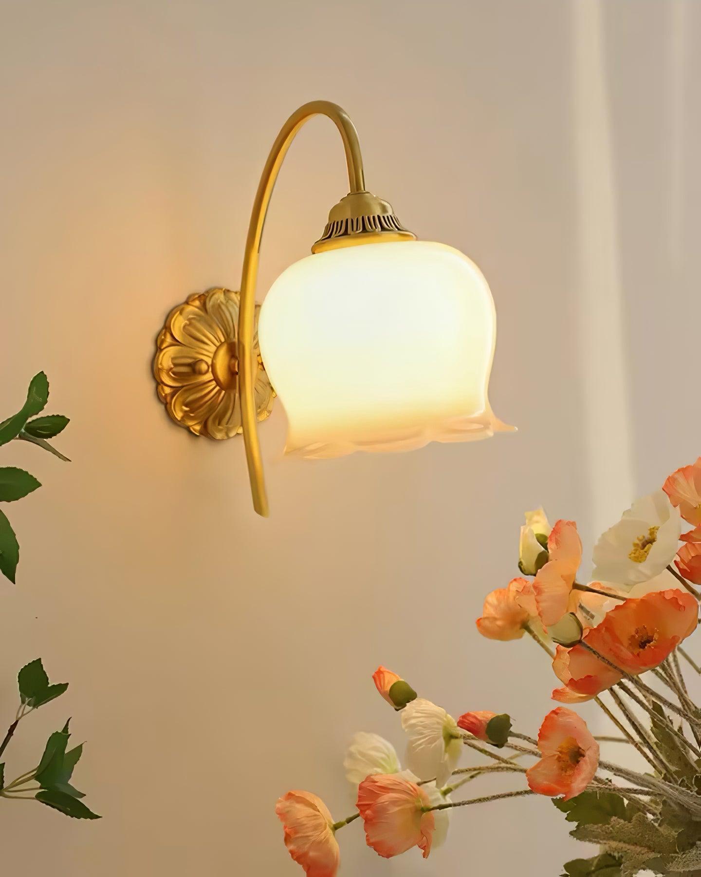 Vivinir Art Flower Brass Resin Wall Lamp - Letslighting