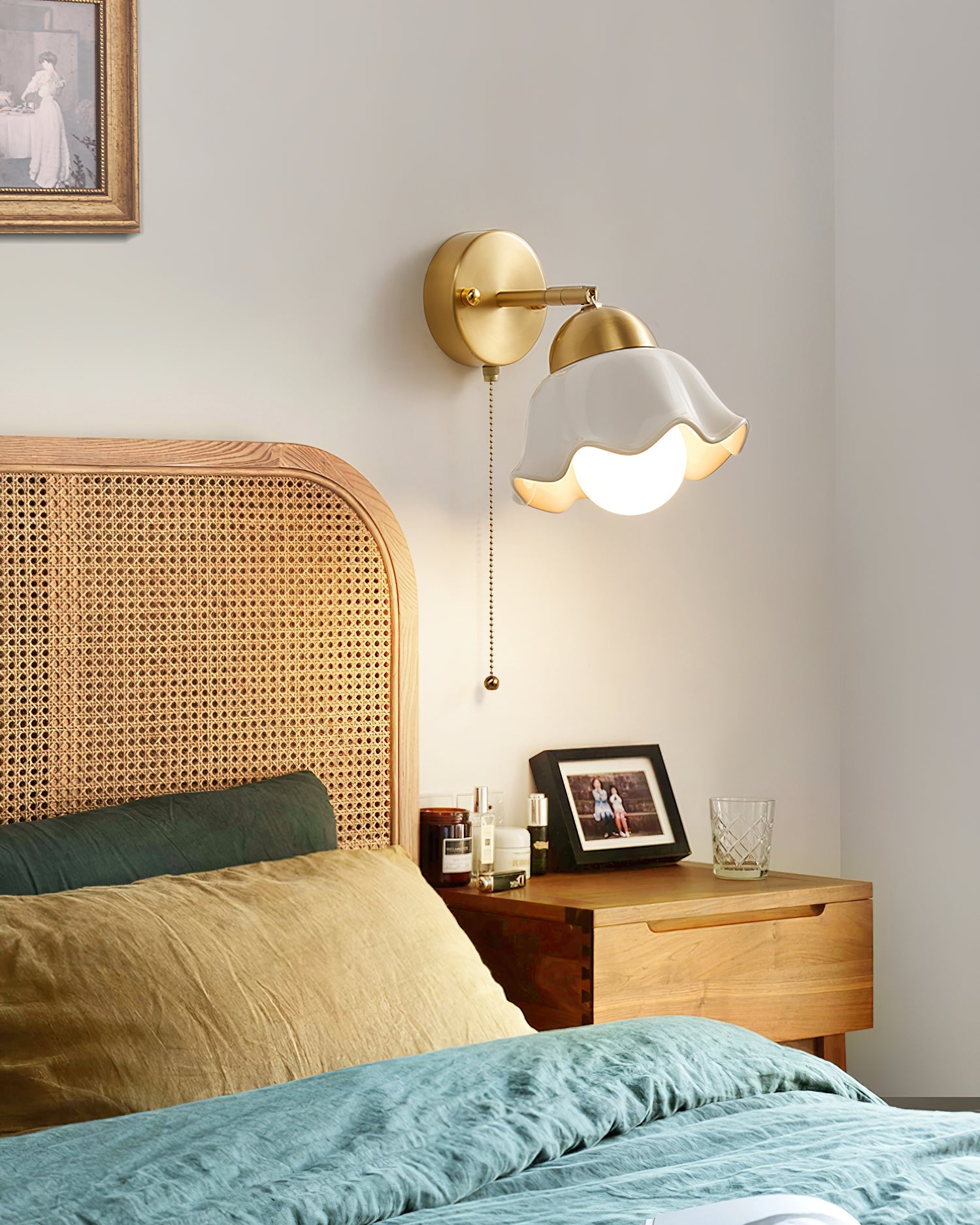 Wall Lamp Brass and Ceramic Wavy Shade Globe Accent Retro Artistic - Letslighting