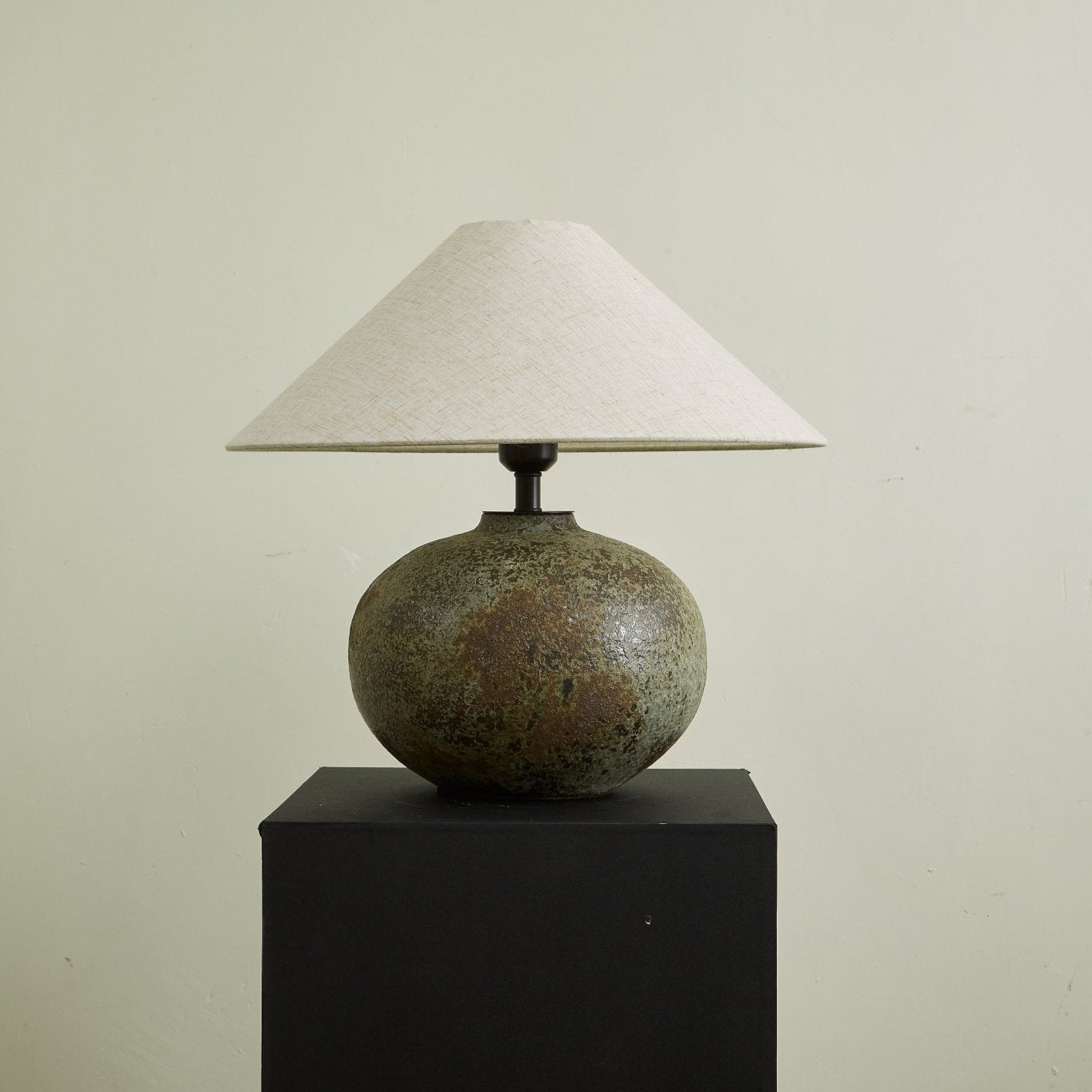 Mandy Modern Ceramics Table Lamp - Letslighting