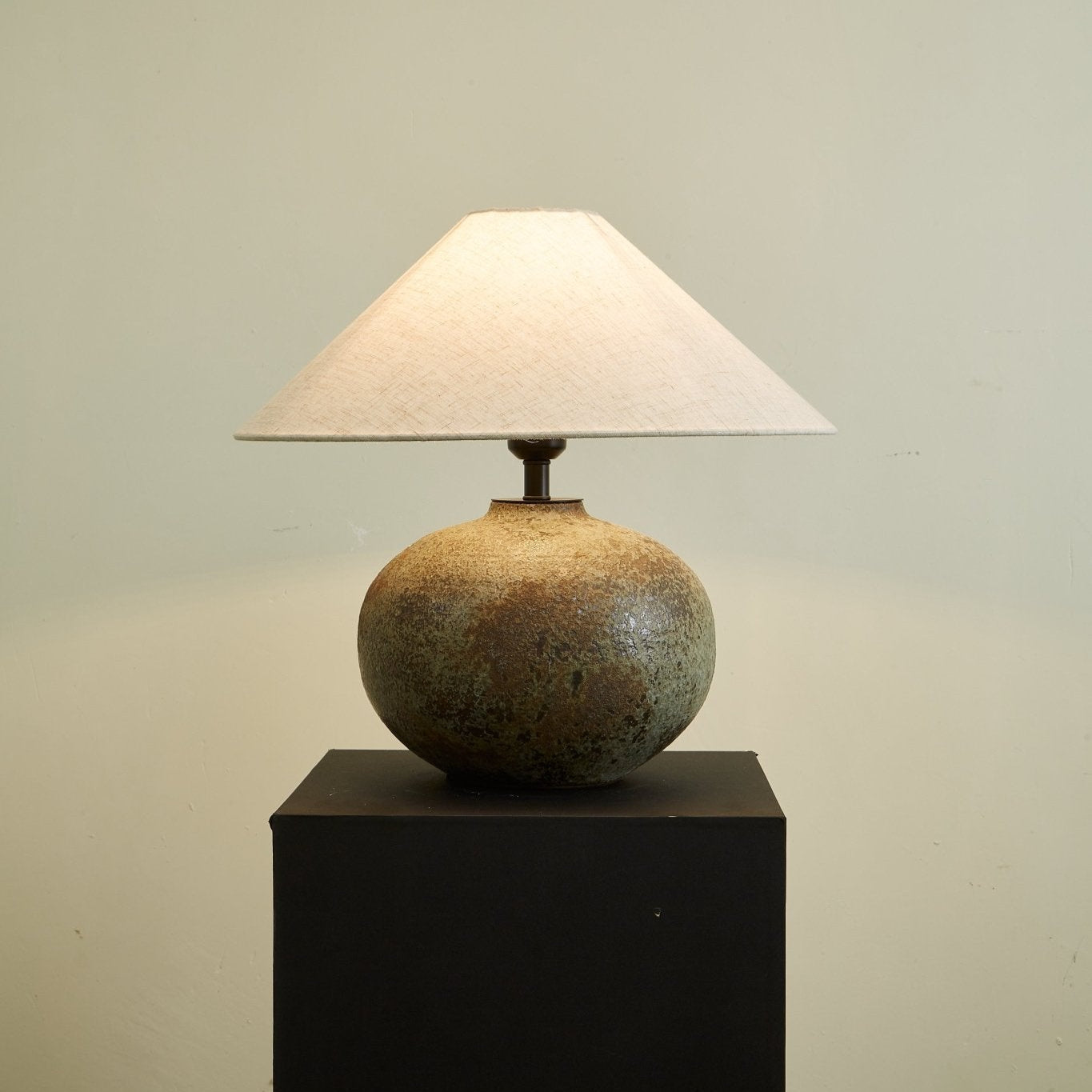 Mandy Modern Ceramics Table Lamp - Letslighting