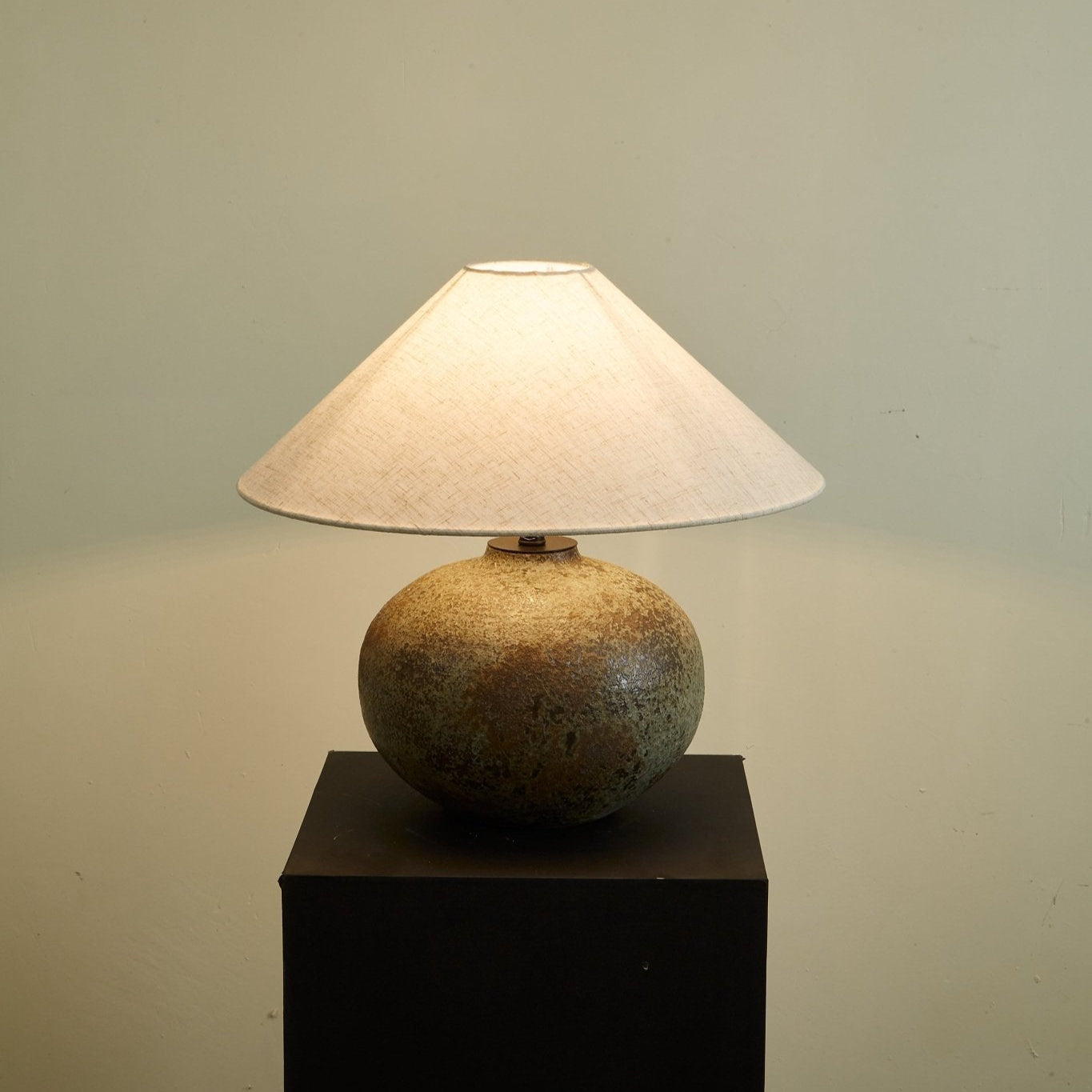Mandy Modern Ceramics Table Lamp - Letslighting