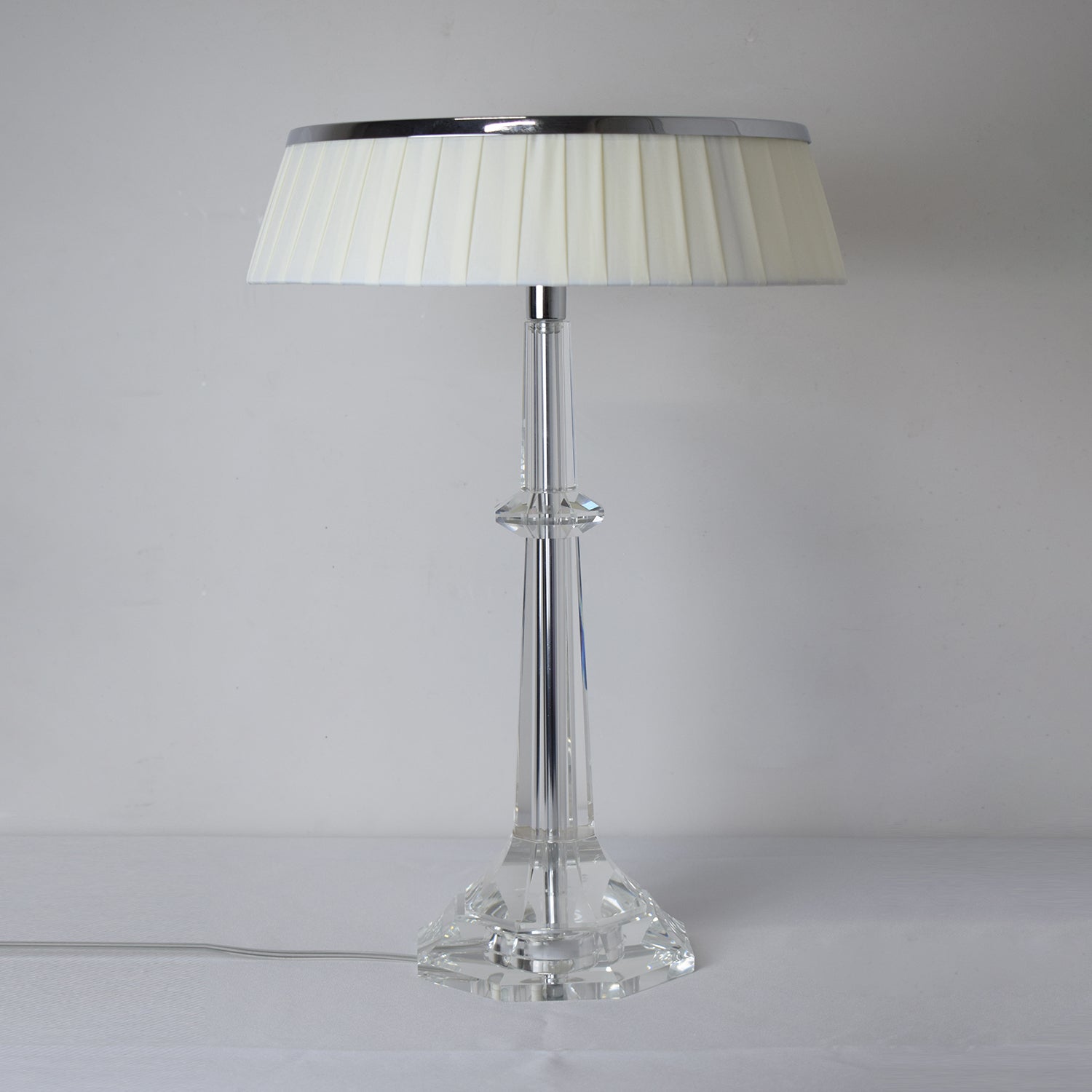 Haloza Fabric Luxurious Table Lamp - Letslighting