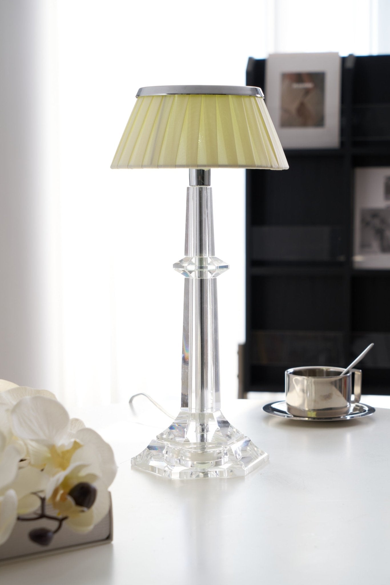 Haloza Fabric Luxurious Table Lamp - Letslighting