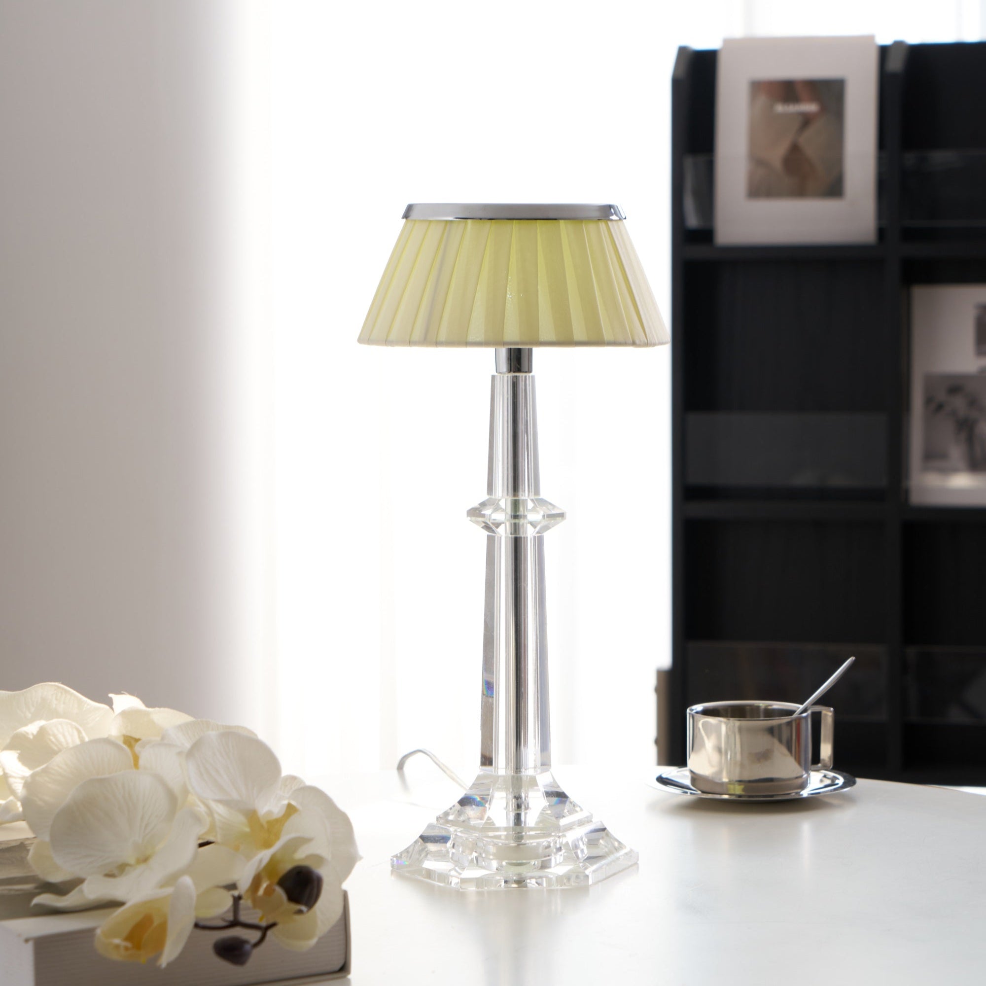 Haloza Fabric Luxurious Table Lamp - Letslighting