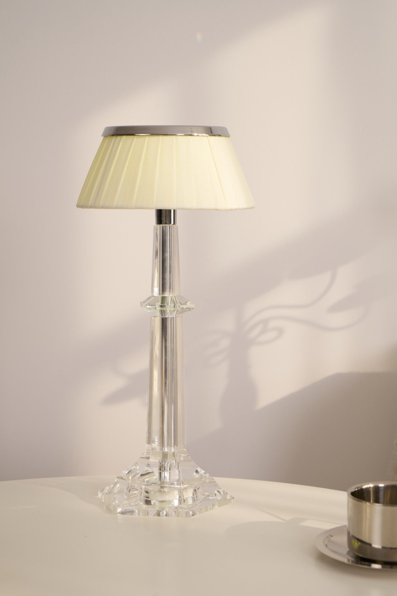 Haloza Fabric Luxurious Table Lamp - Letslighting