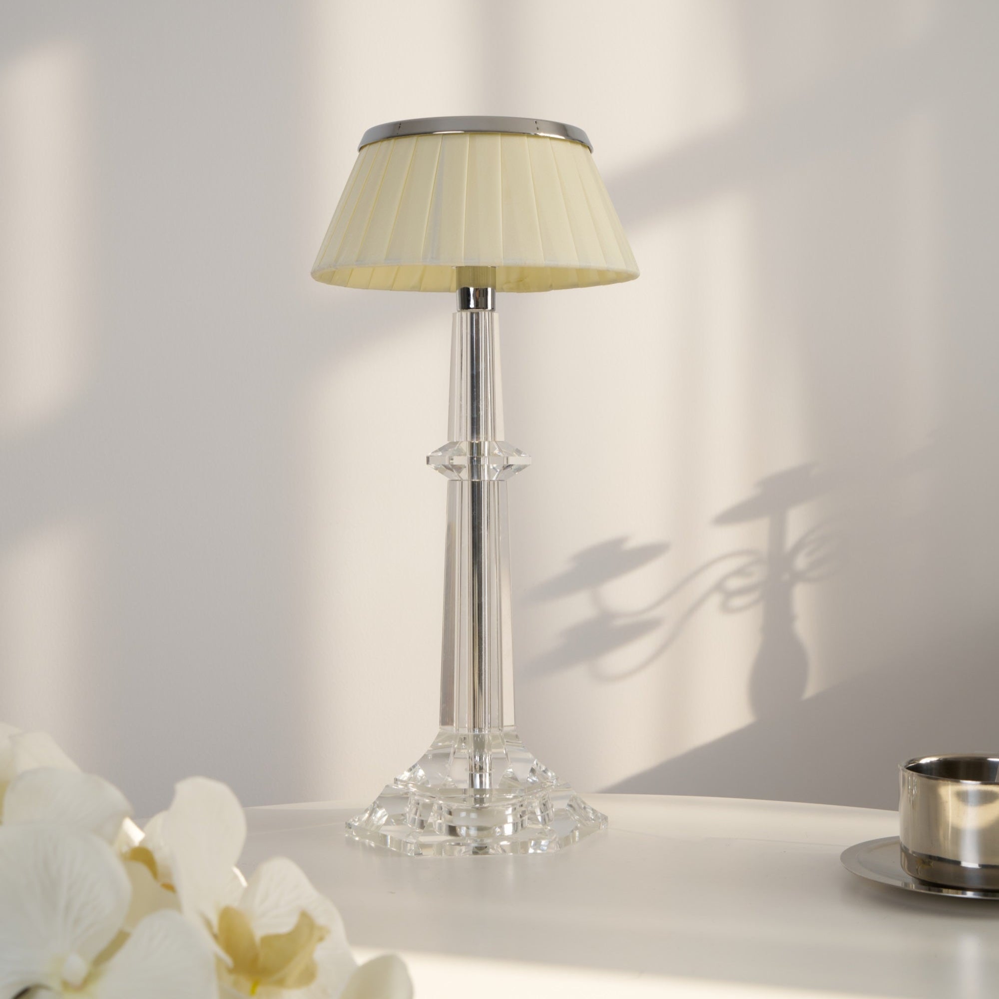 Haloza Fabric Luxurious Table Lamp - Letslighting