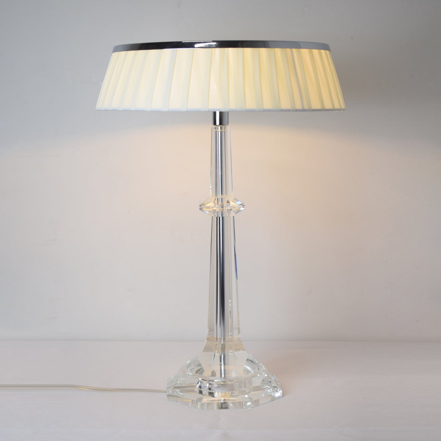 Haloza Fabric Luxurious Table Lamp - Letslighting