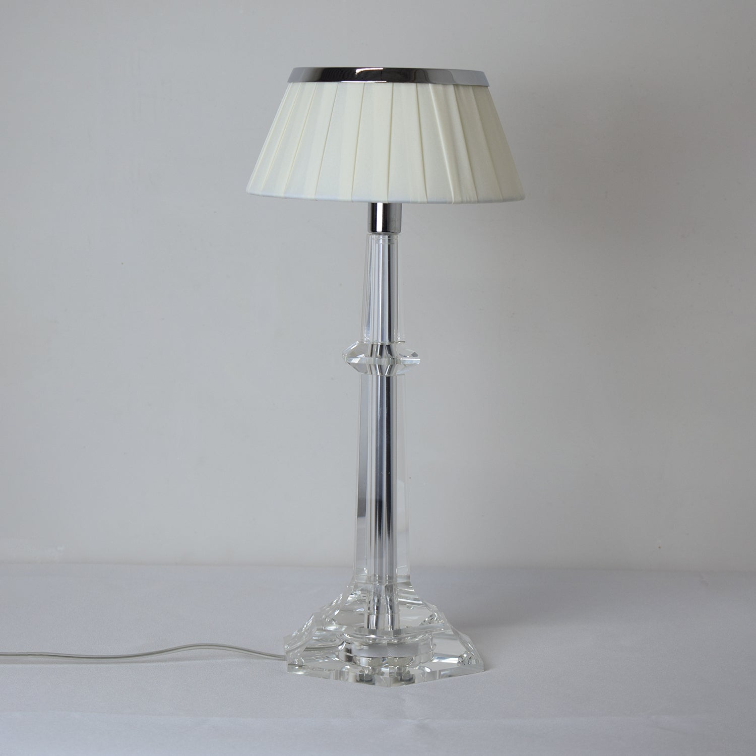 Haloza Fabric Luxurious Table Lamp - Letslighting
