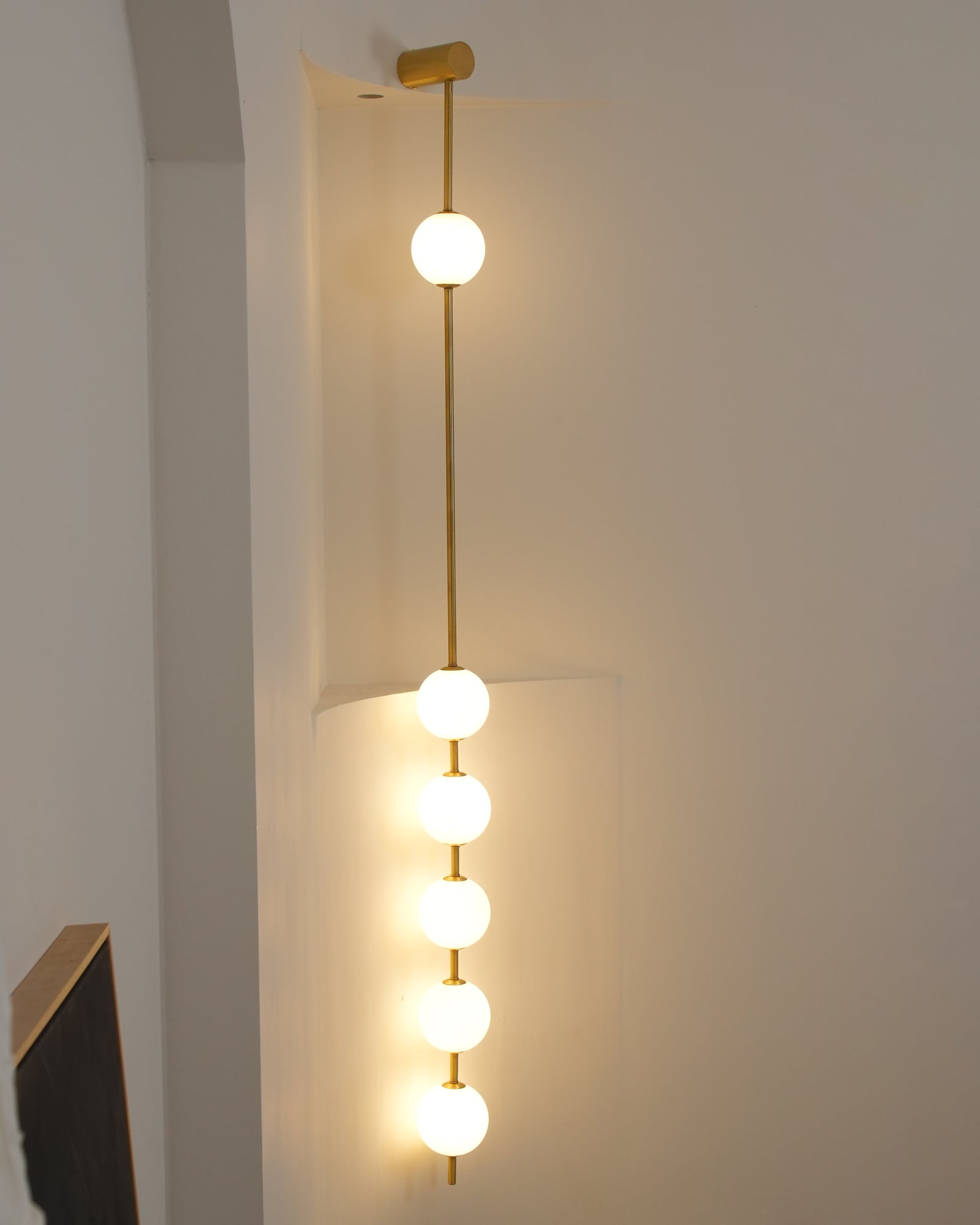 Lustra Wall Lamp Vertical Balls Brass - Letslighting