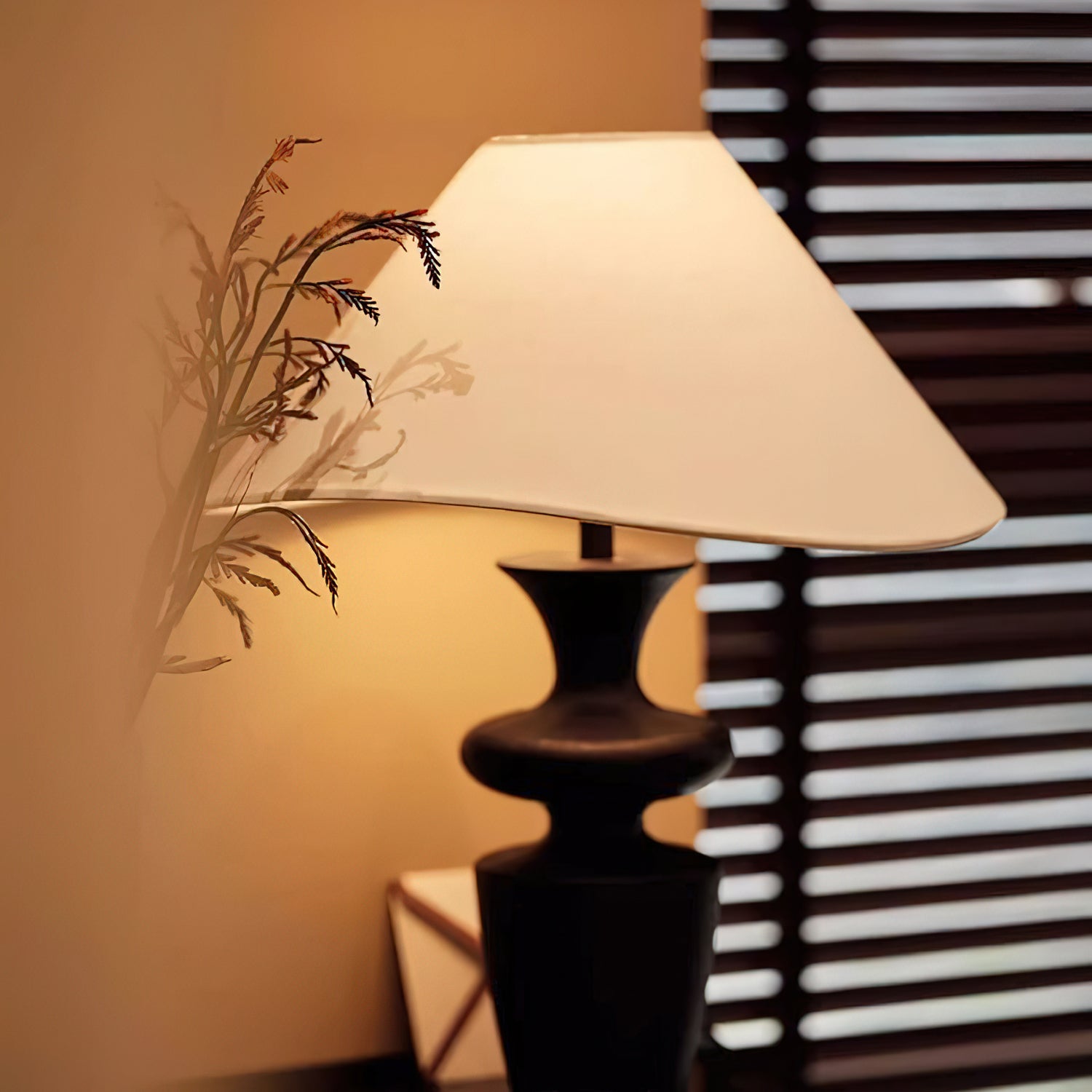 Vino Modern Wood Table Lamp