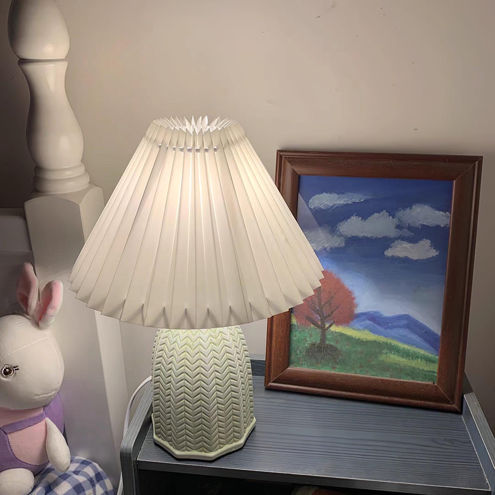 Zenove Fabric Vintage Table Lamp - Letslighting
