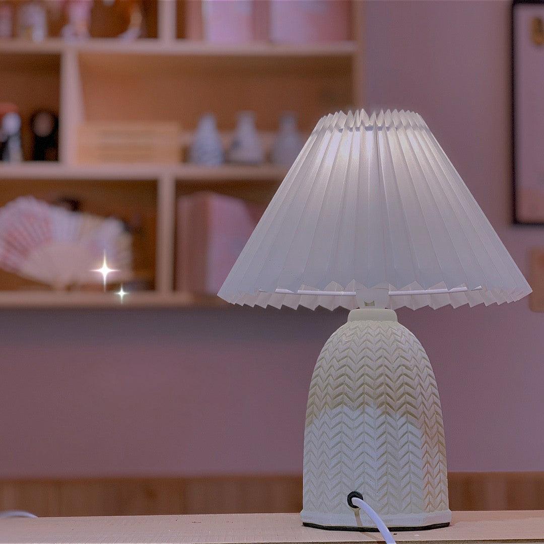 Zenove Fabric Vintage Table Lamp - Letslighting