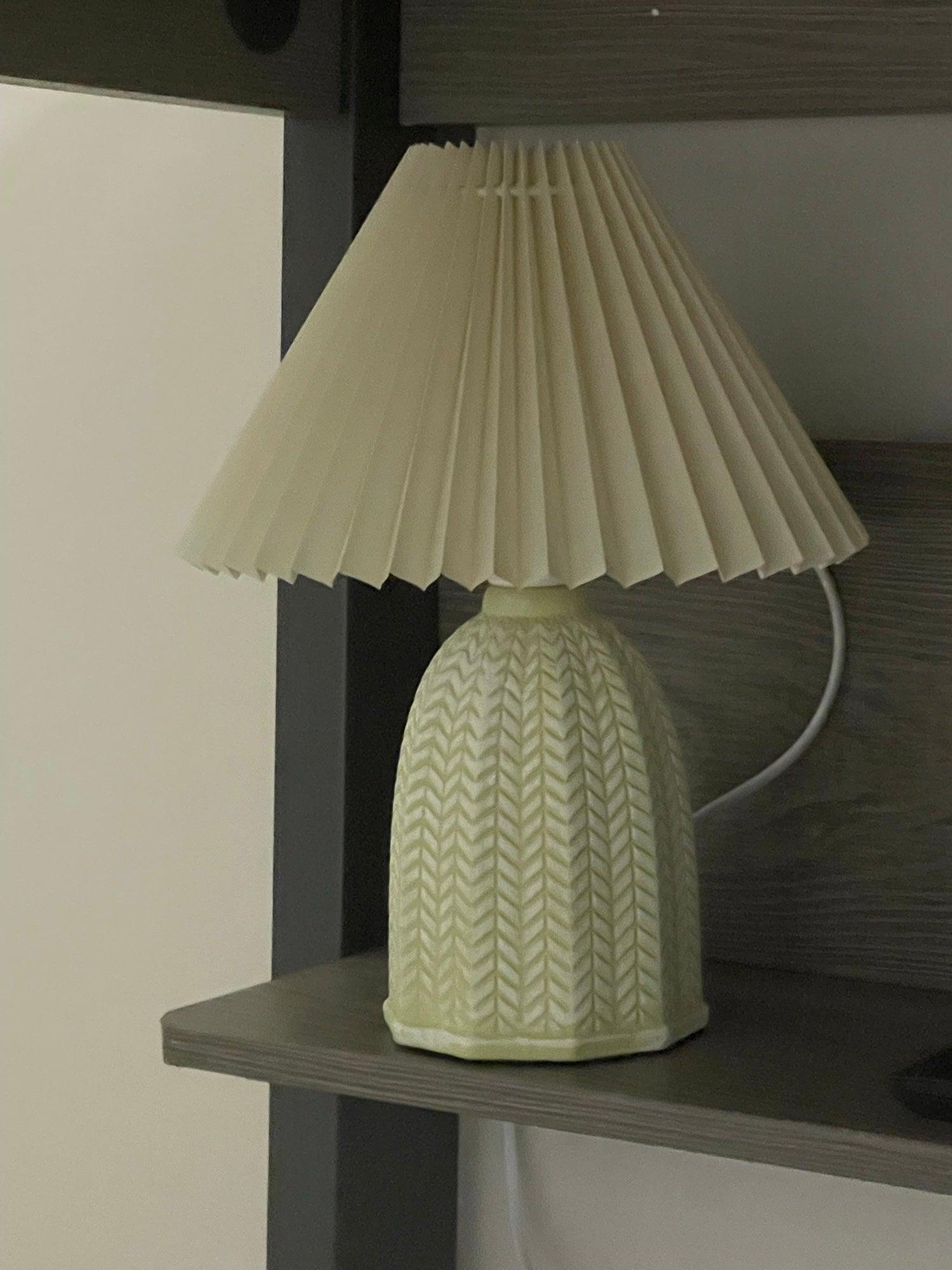 Zenove Fabric Vintage Table Lamp - Letslighting