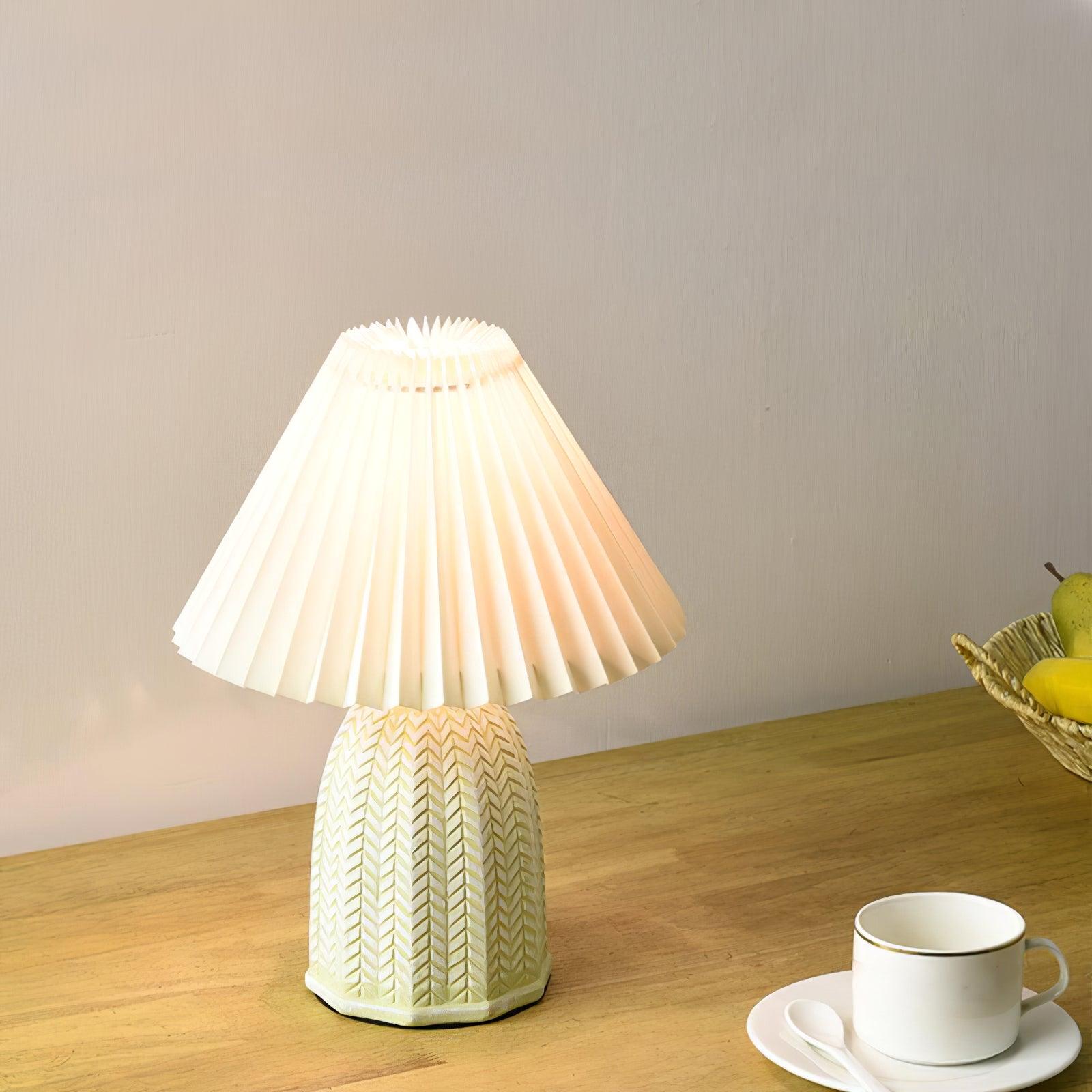 Zenove Fabric Vintage Table Lamp - Letslighting