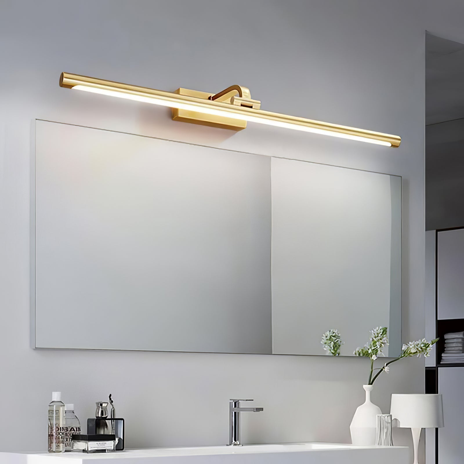 Lumare Brass Minimalist Wall Lamp - Letslighting