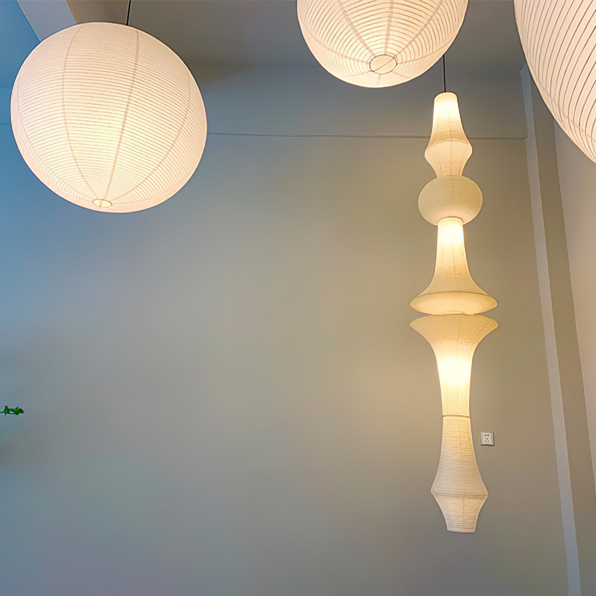 Ritta Sculptural Paper Vertical Pendant Light