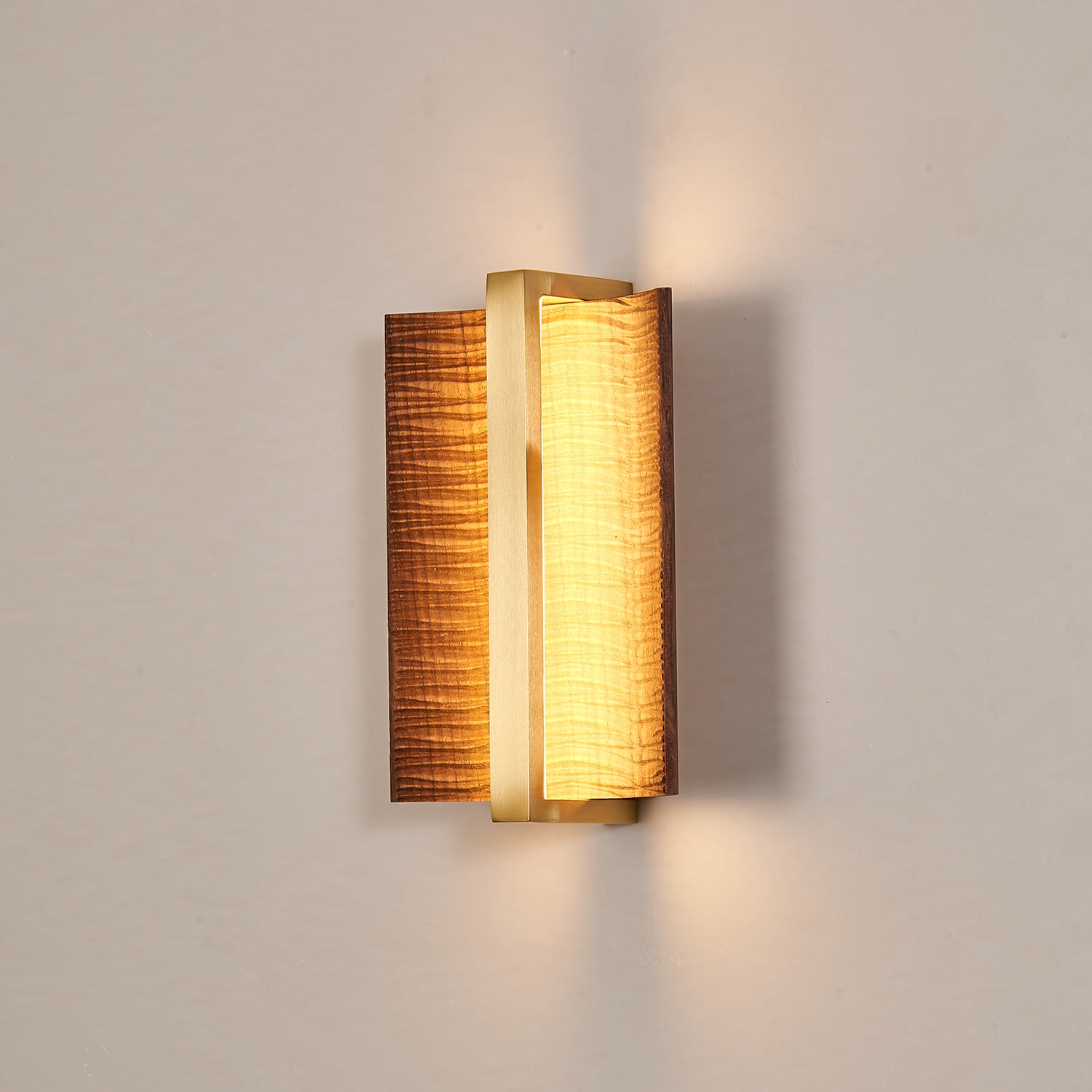 Vevinir Premium Nordic Art Wood Wall Light - Letslighting