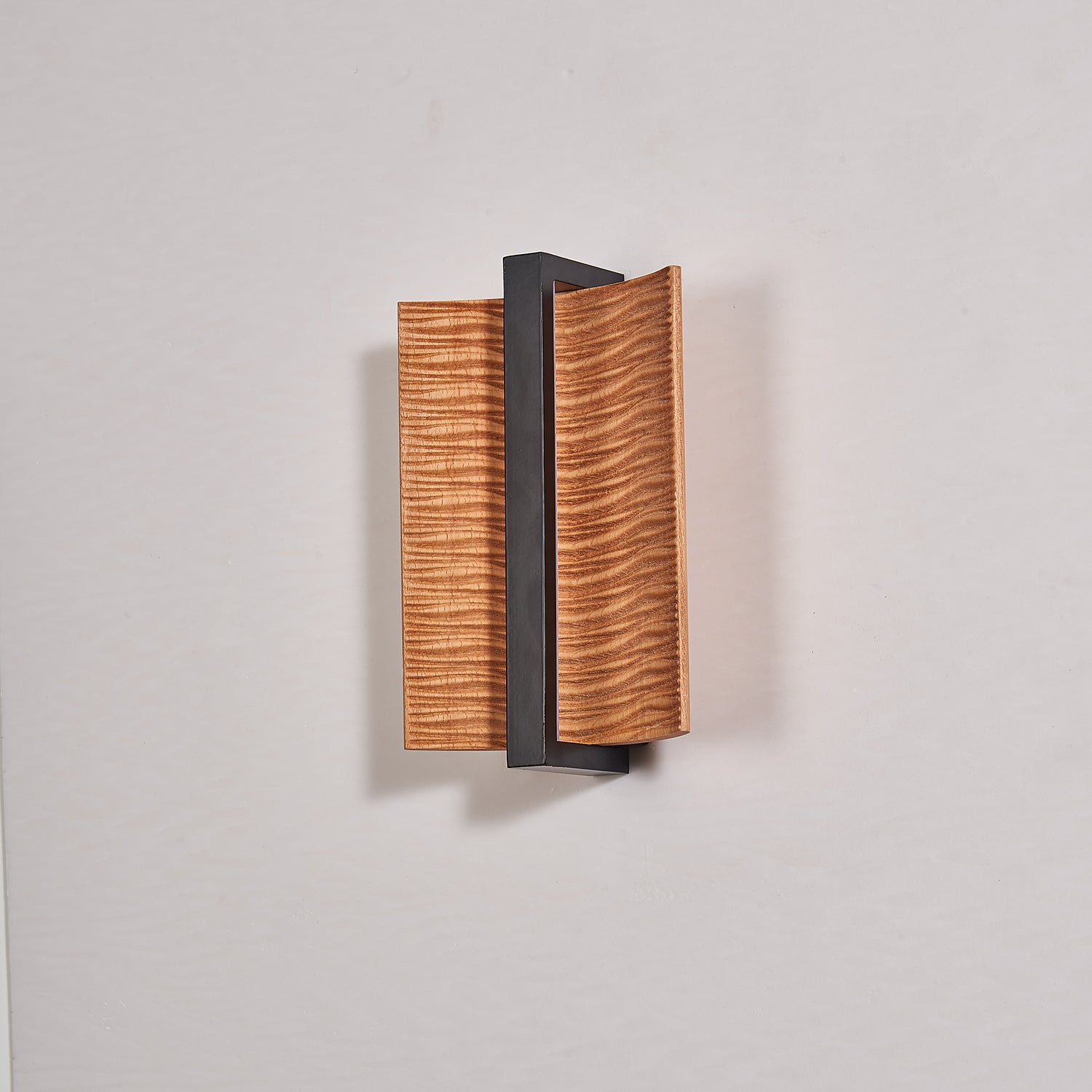 Vevinir Premium Nordic Art Wood Wall Light - Letslighting