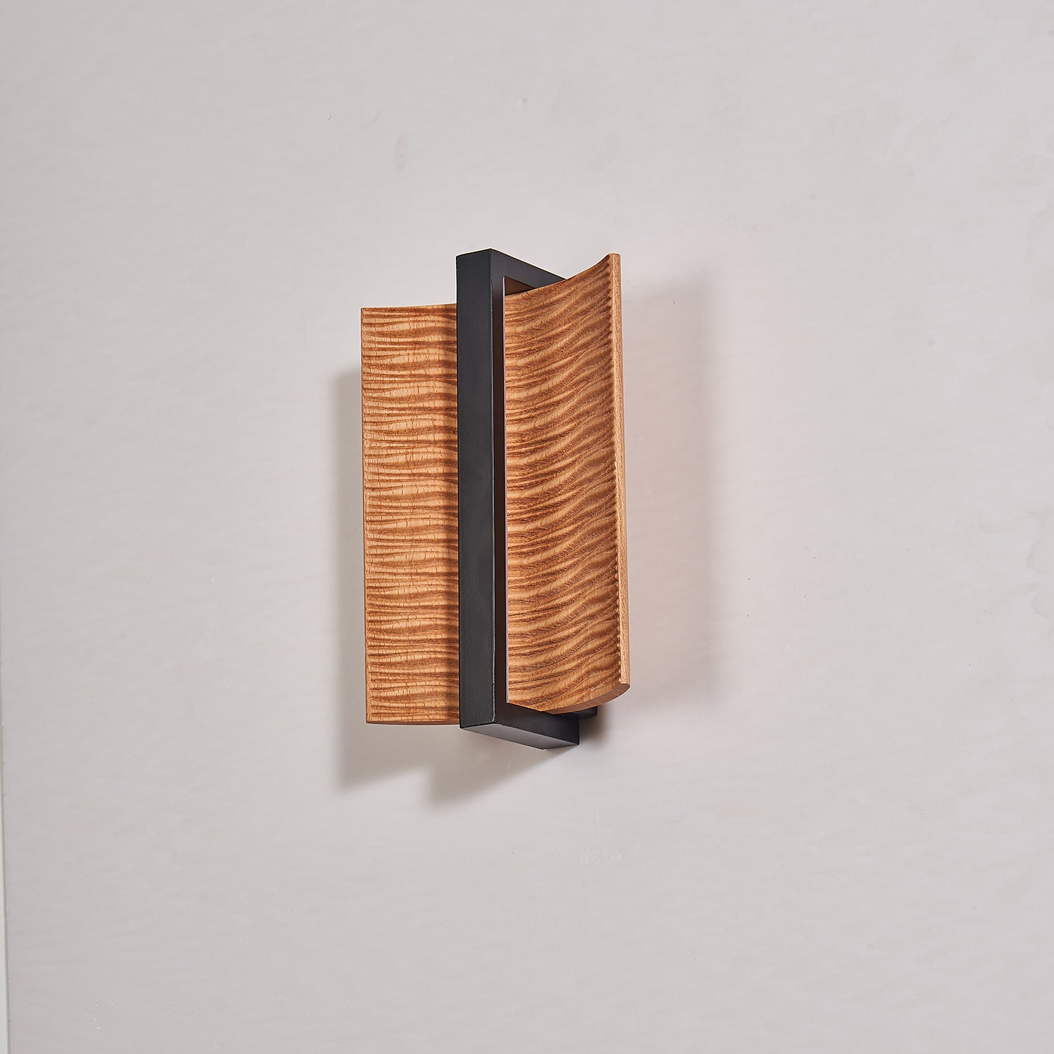 Vevinir Premium Nordic Art Wood Wall Light - Letslighting