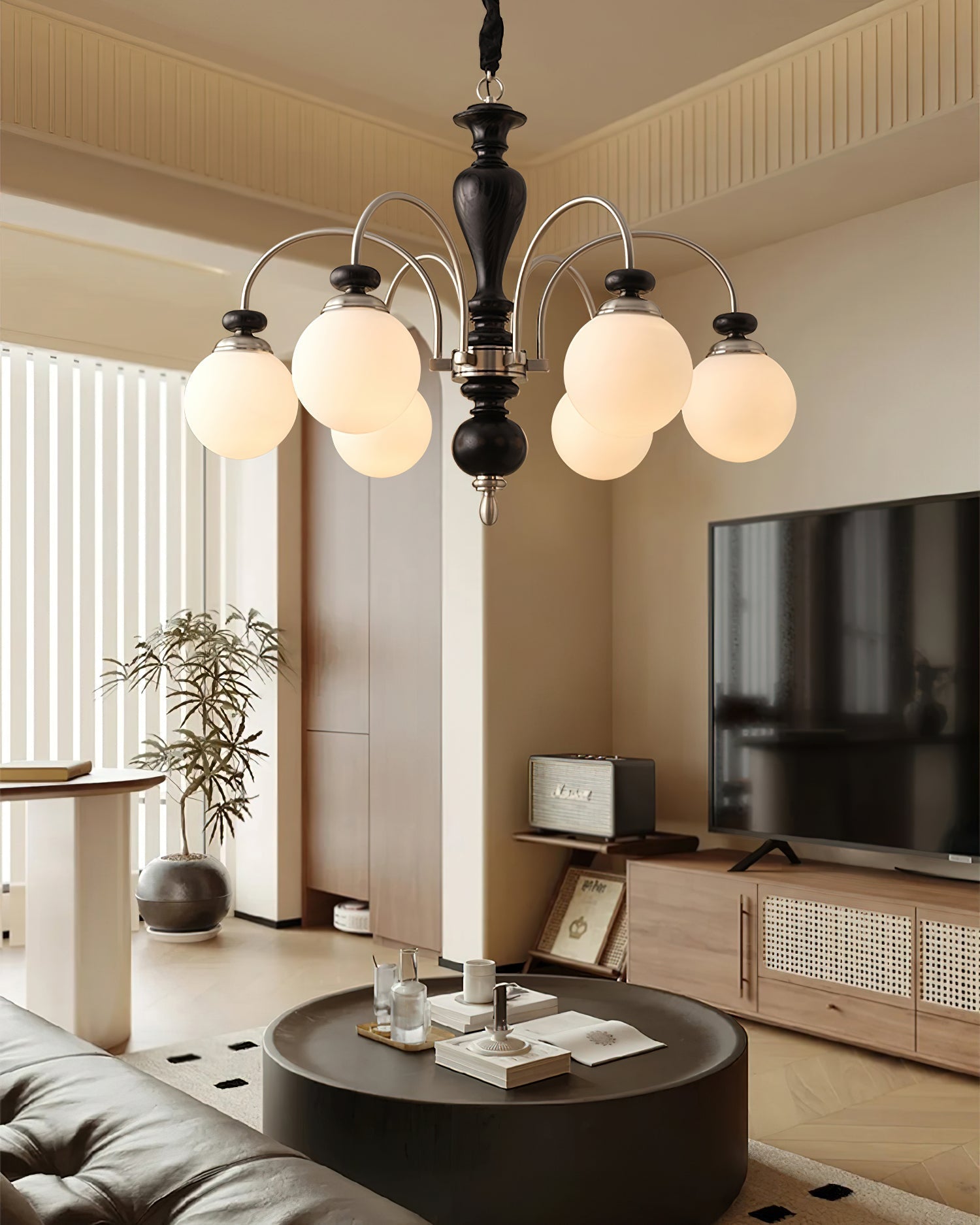 Windsor Classic Chandelier - Blowlighting