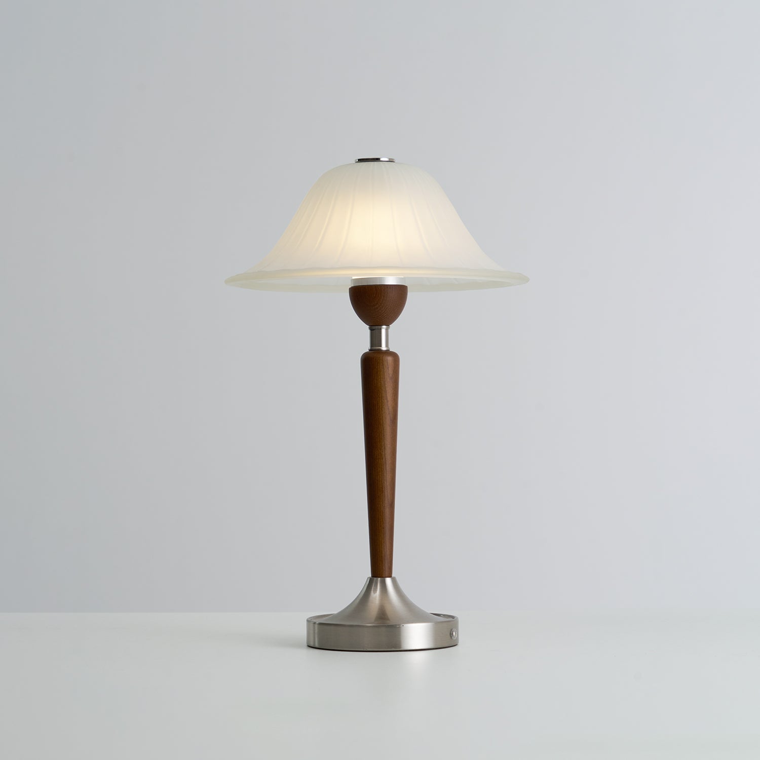 Natalie Vintage Wood Table Lamp - Letslighting