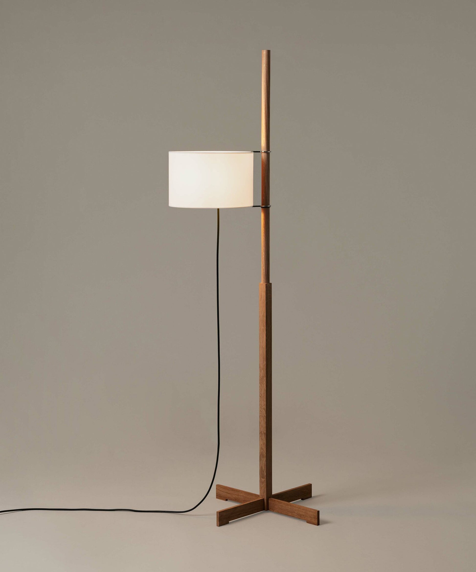 Torna Wood Fabric Floor Lamp - Letslighting