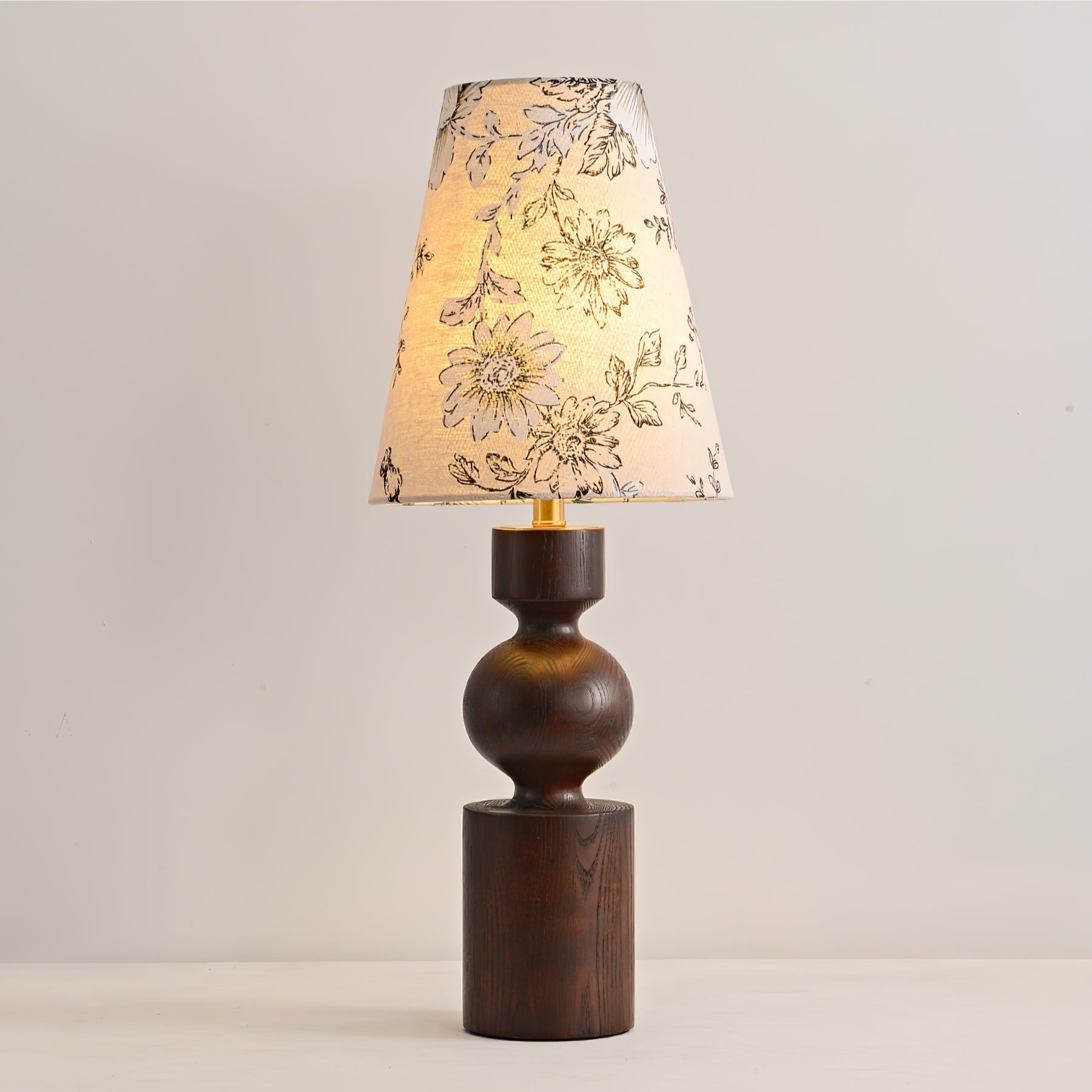 Thorne Vintage WoodnTable Lamp - Letslighting
