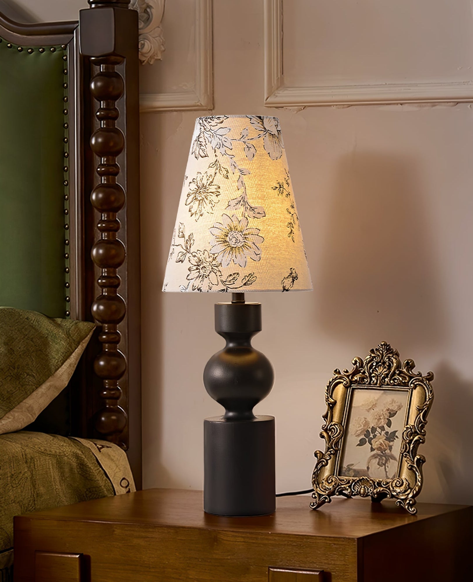 Thorne Vintage WoodnTable Lamp - Letslighting