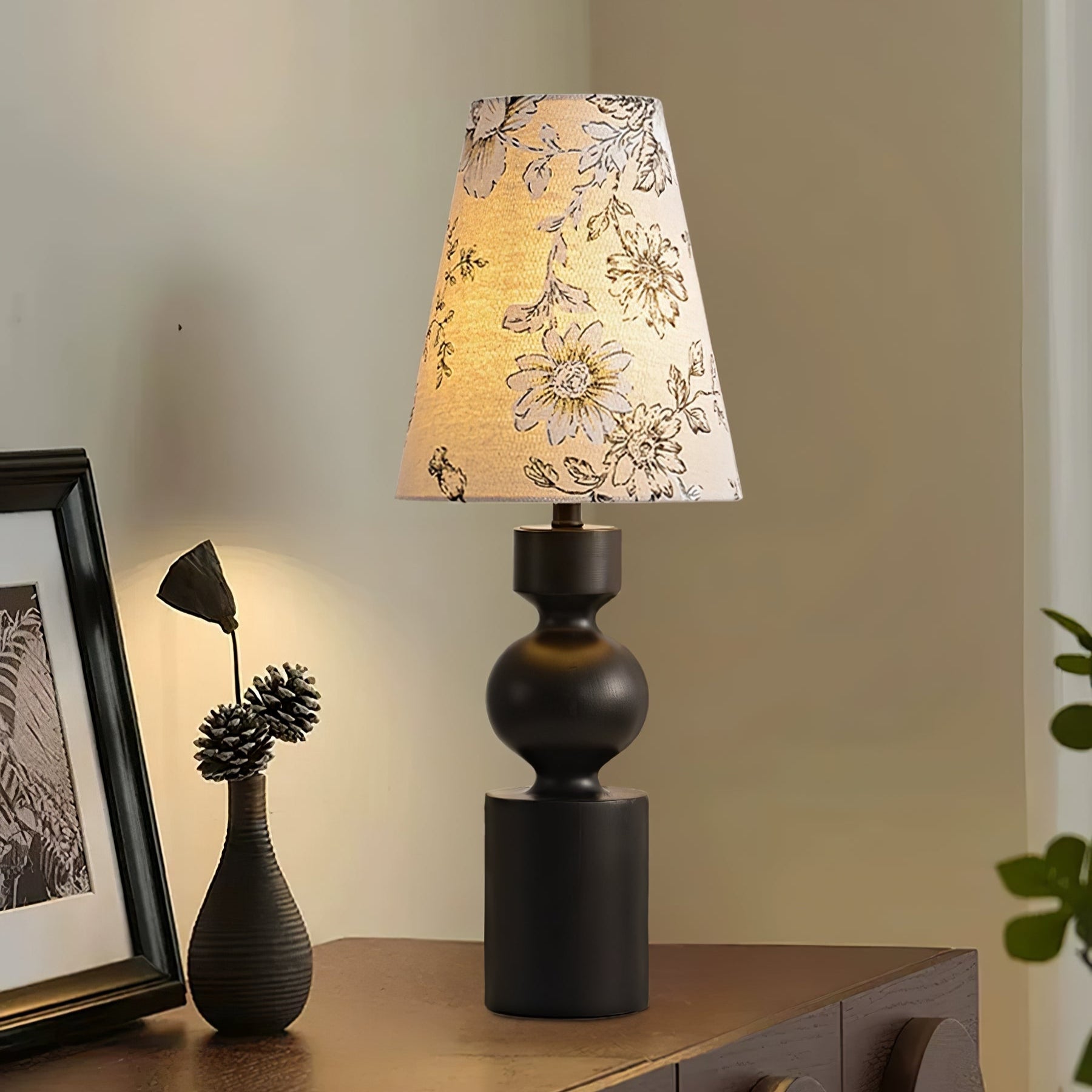 Thorne Vintage WoodnTable Lamp - Letslighting