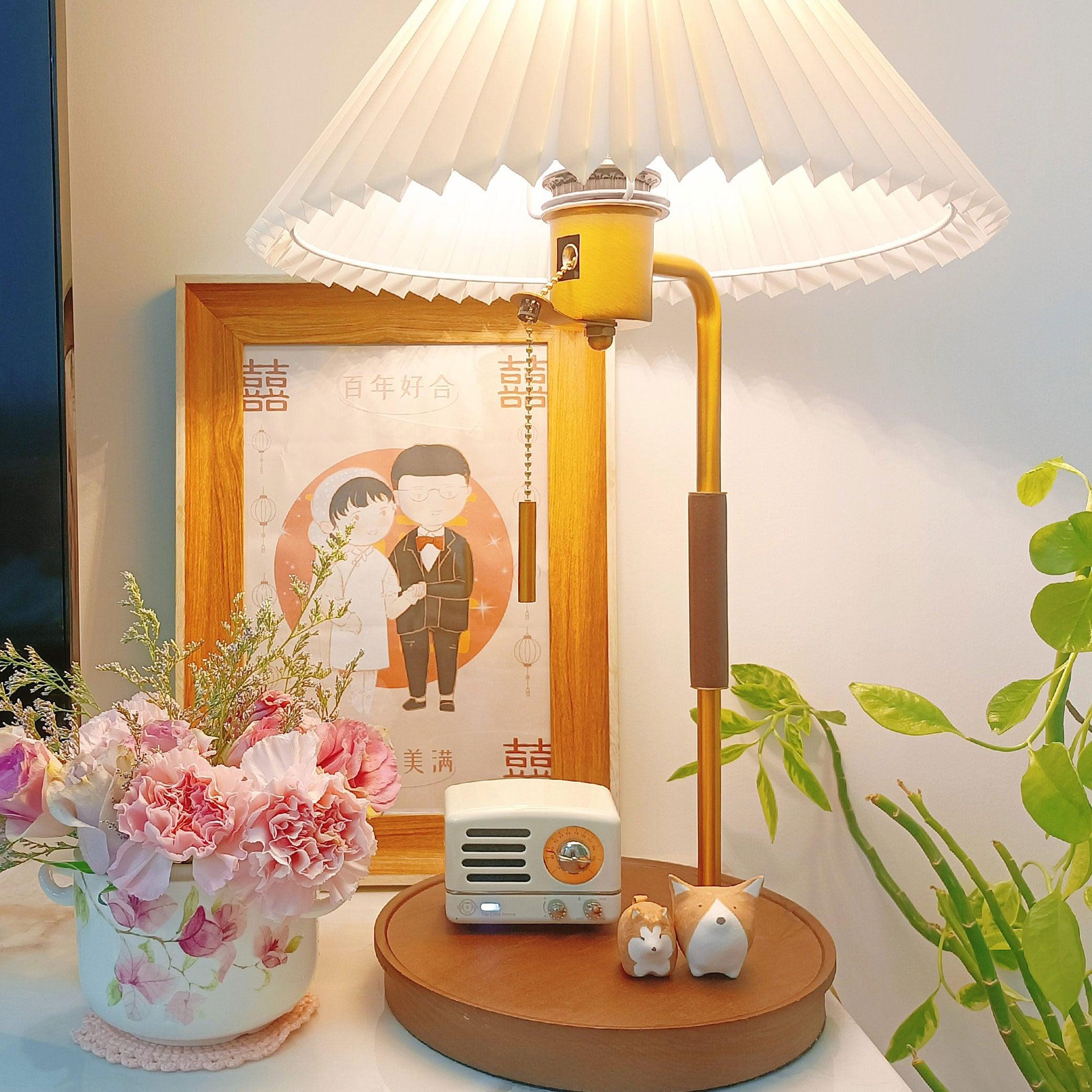 Vellain Retro Table Lamp - Letslighting