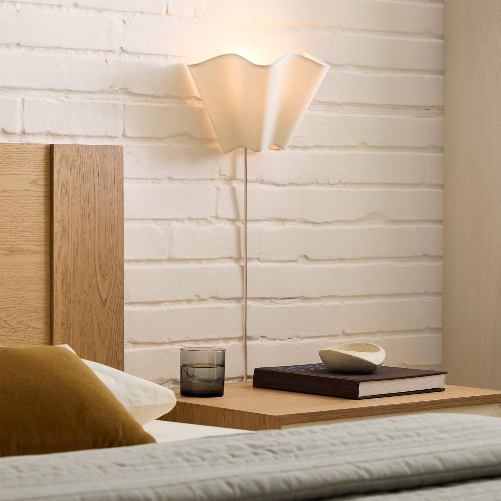 Curve Scalloped Linen Wall Lamp