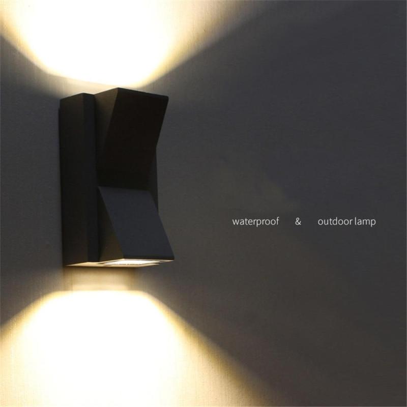 Ray Modern Metal LED Outdoor Wall Lamp
