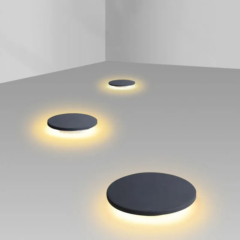 Ray Modern Round Solar Outdoor Light