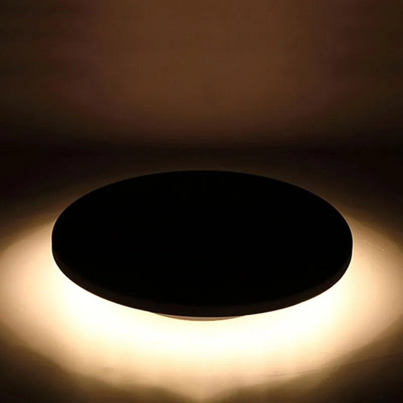 Ray Modern Round Solar Outdoor Light