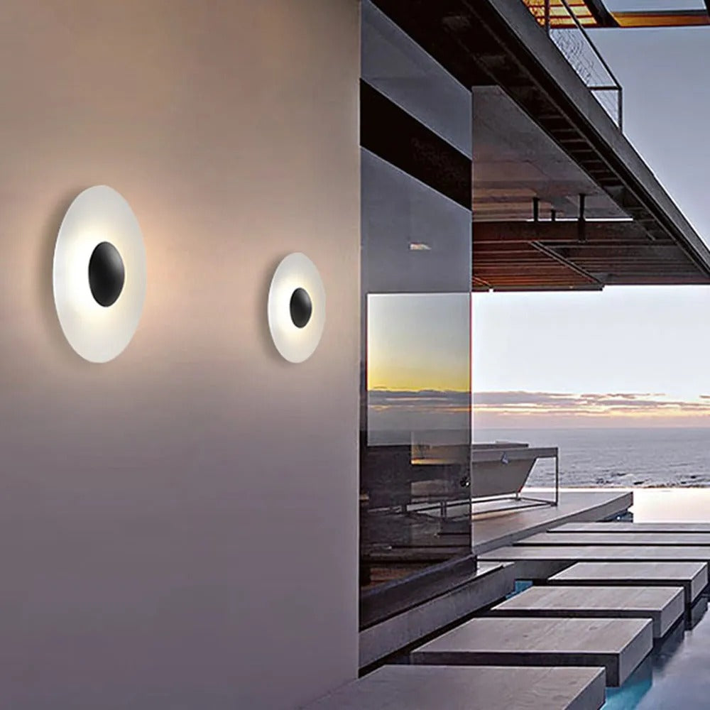 Ray Designer Round Metal Outdoor Wall Lamp